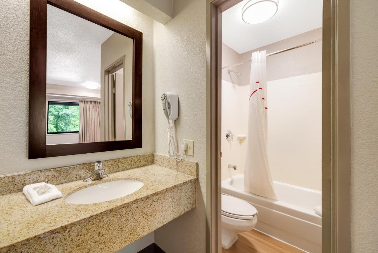 Red Roof Inn Asheville - Biltmore West מראה חיצוני תמונה