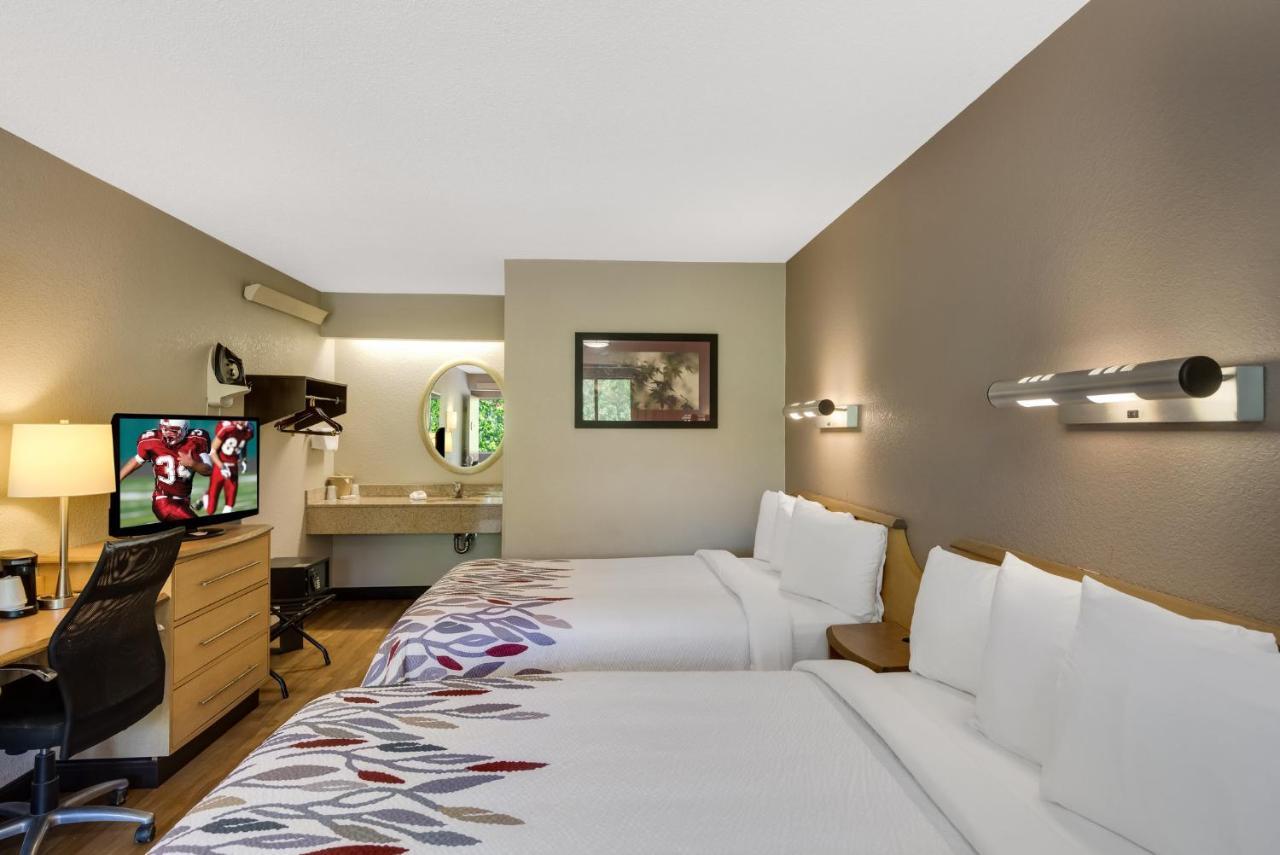 Red Roof Inn Asheville - Biltmore West מראה חיצוני תמונה