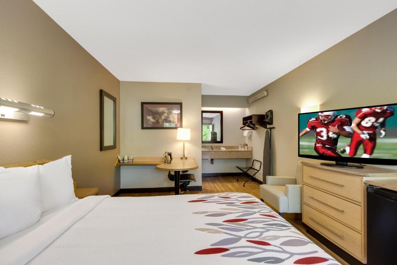 Red Roof Inn Asheville - Biltmore West מראה חיצוני תמונה