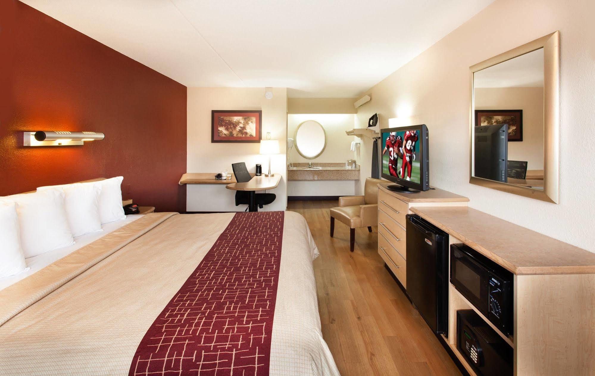 Red Roof Inn Asheville - Biltmore West מראה חיצוני תמונה