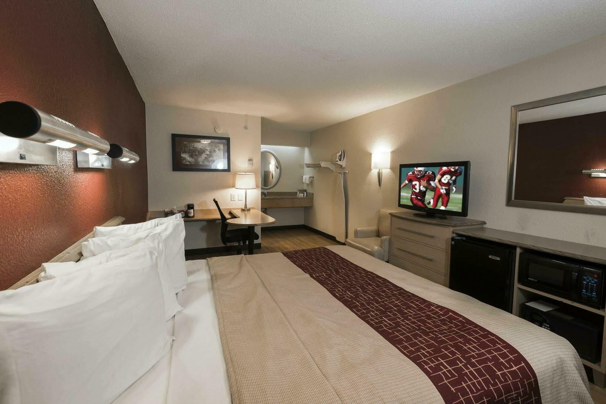 Red Roof Inn Asheville - Biltmore West מראה חיצוני תמונה