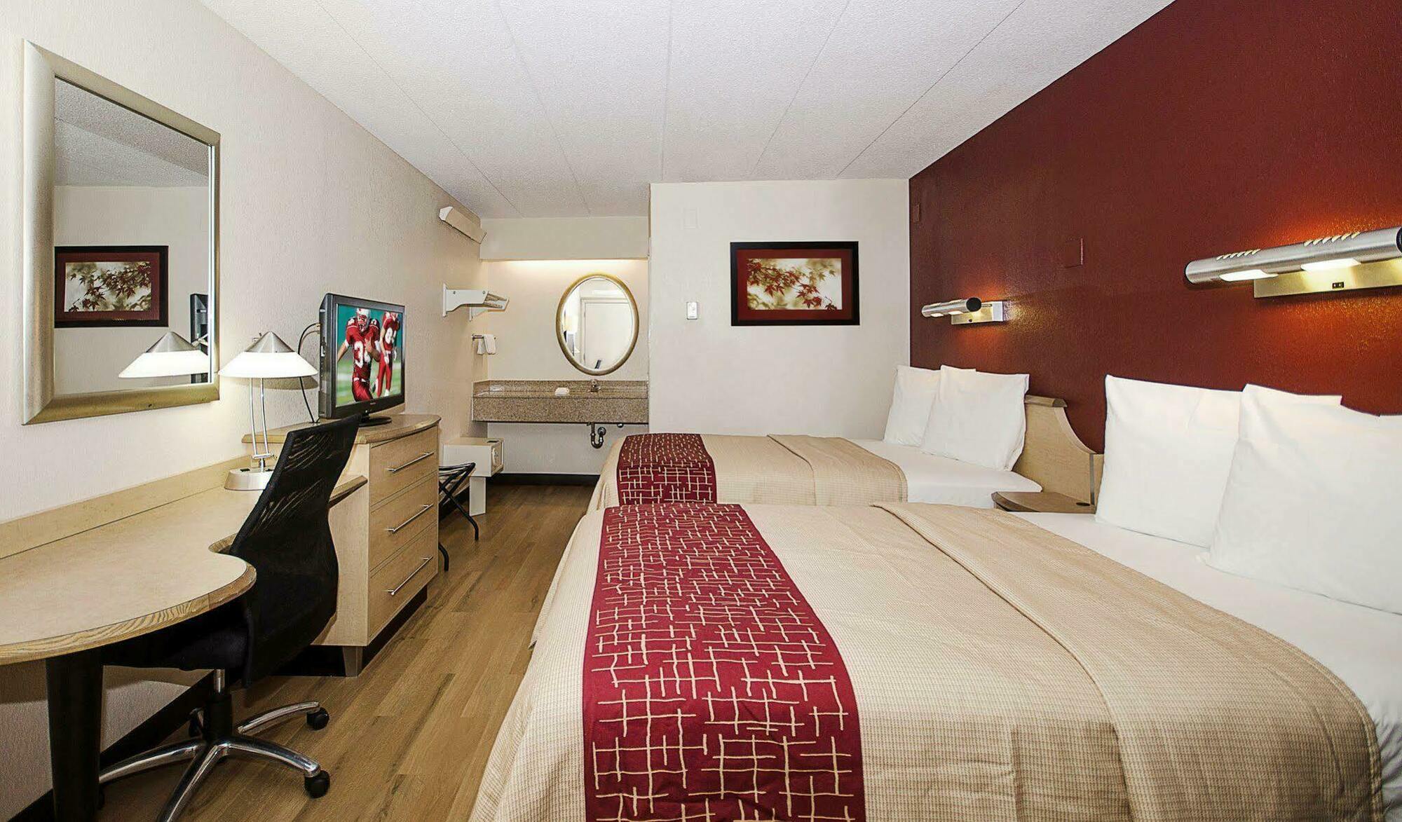 Red Roof Inn Asheville - Biltmore West מראה חיצוני תמונה