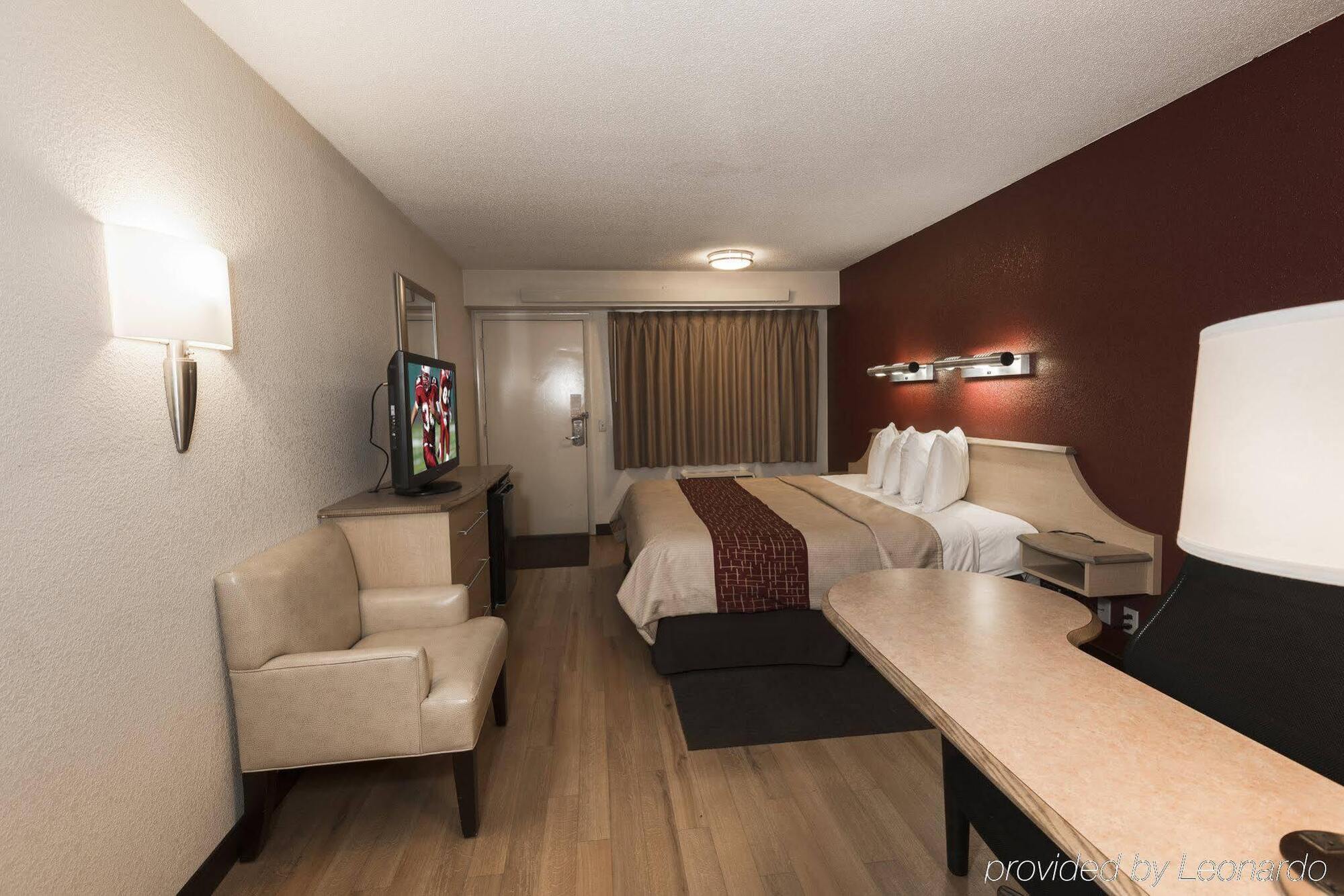 Red Roof Inn Asheville - Biltmore West מראה חיצוני תמונה